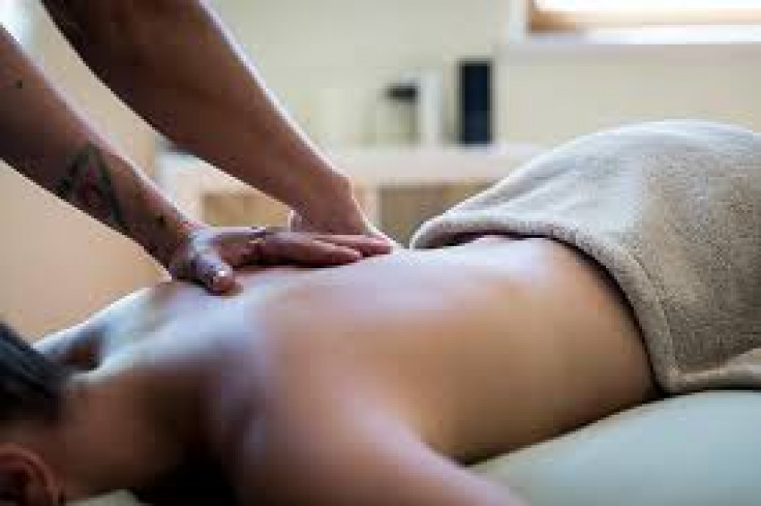Massage Relieves Cancer Symptoms