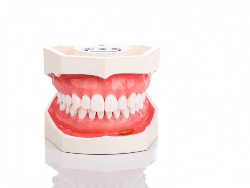 Teeth whitening service in USA