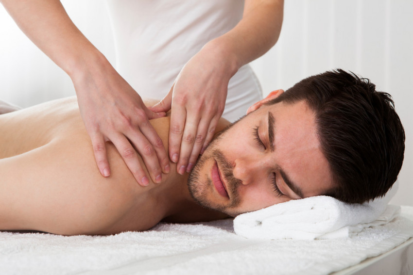 All You Need to Know About Acupressure Massage