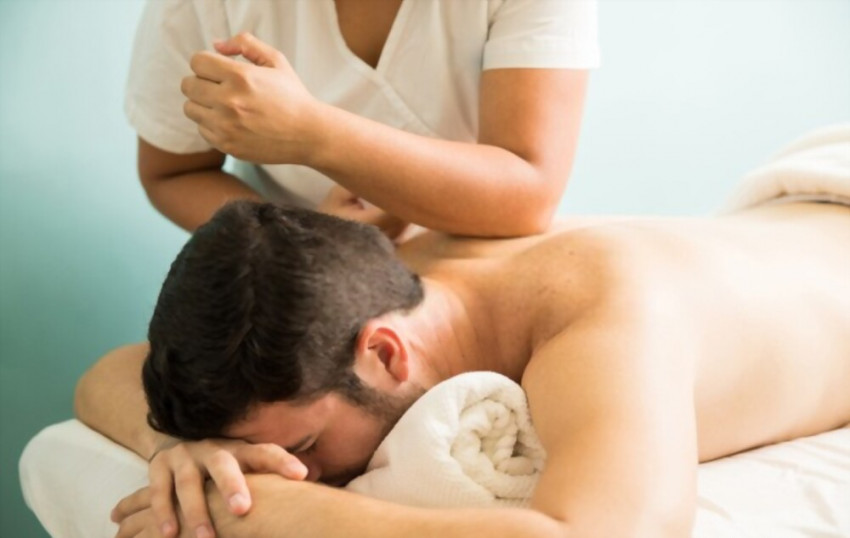 Combat Holiday Stress With a Massage