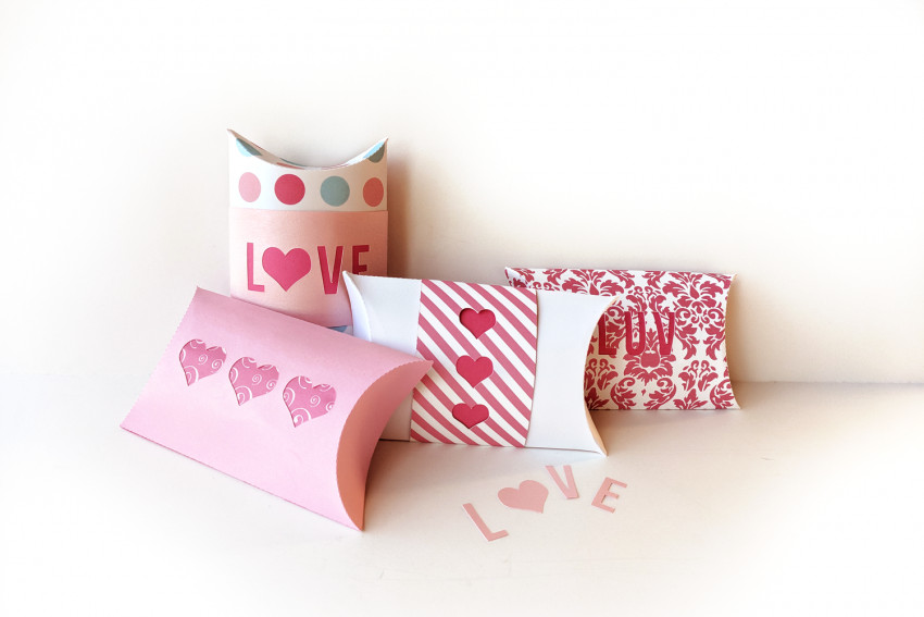 Customize Your Custom Pillow Boxes Perfectly