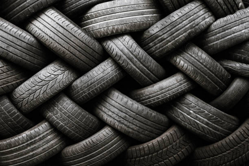 What Type of Tyres to Choose for Enhancing Driving Experience?