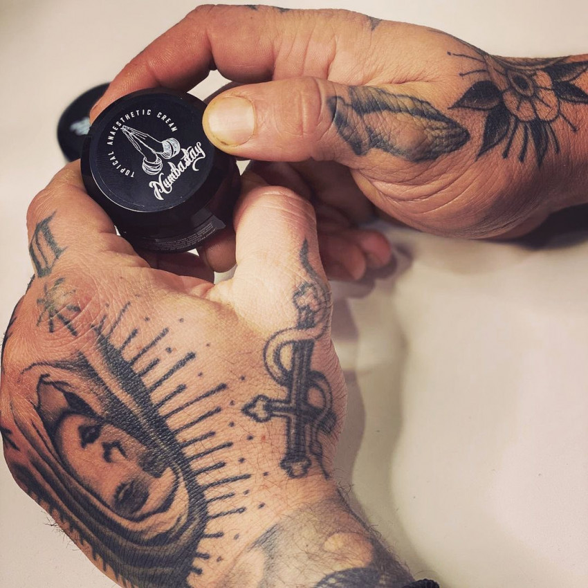 Choosing the best numbing cream Australia for tattoo