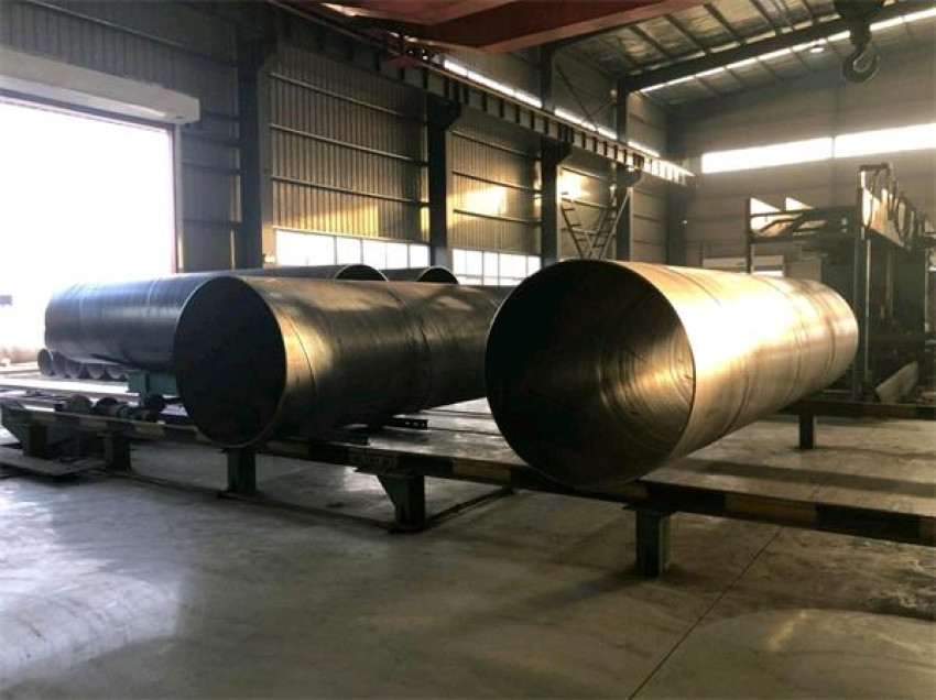 Surface treatment of spiral steel pipe