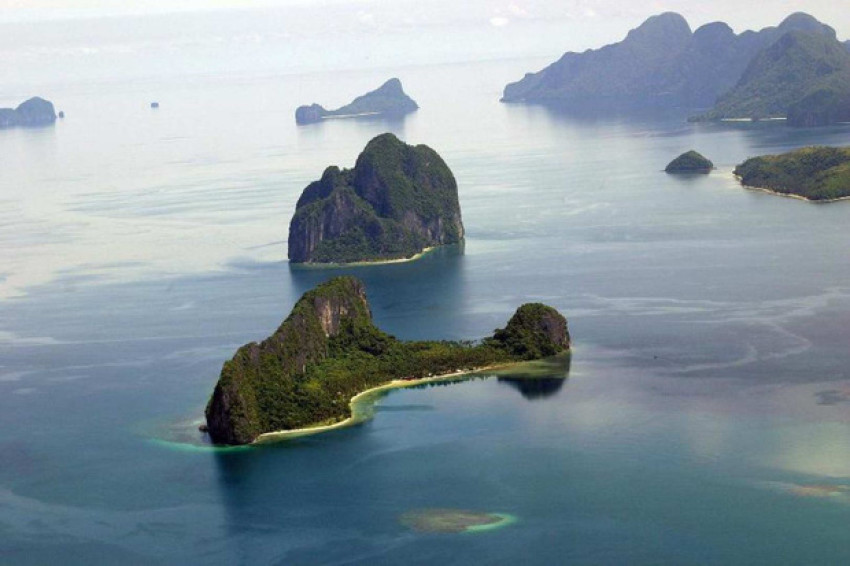 10 islands with strange shapes