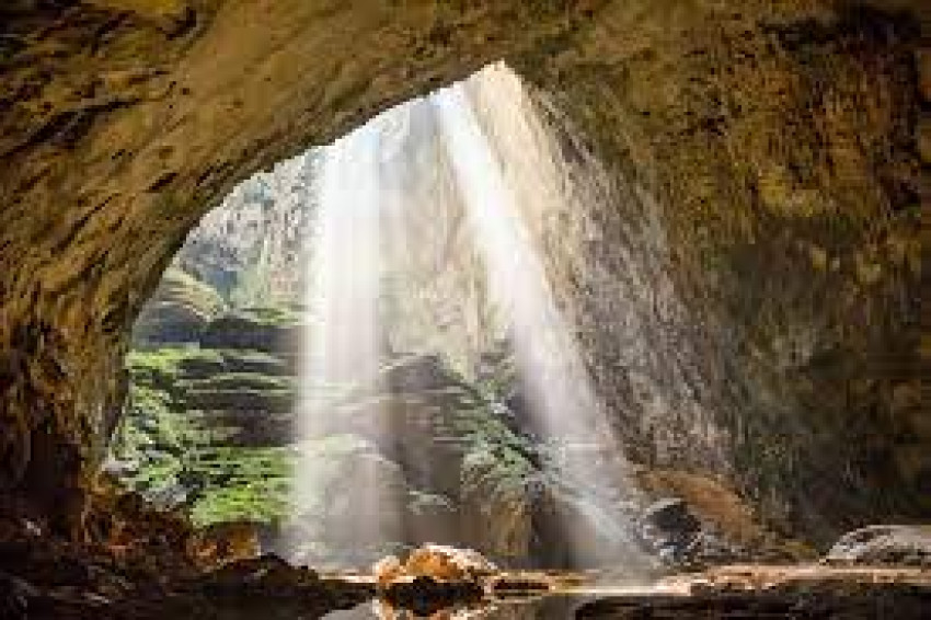 Son Doong cave - The biggest cave in the world