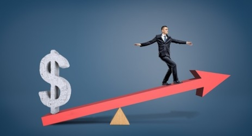 Exploring the Differences Between Business Growth vs Scaling-Which Strategy's Right for Your Company