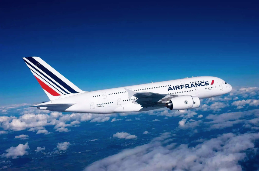 How do I connect to Air France?