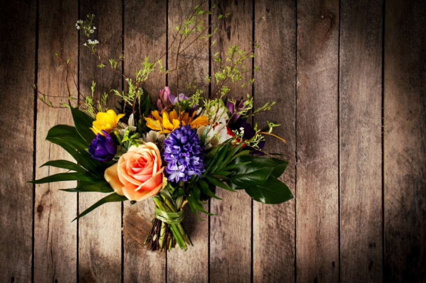 Wooden Flower Arrangements – the Perfect Touch for Special Occasions