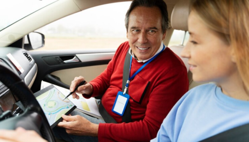 3 Top Benefits of Taking Driving Lessons