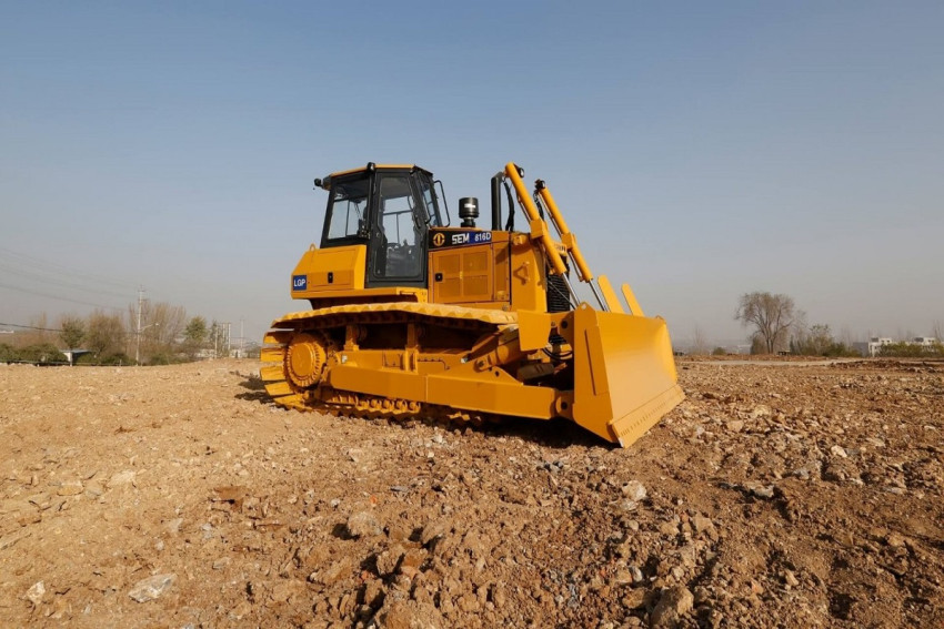 Powerful Bulldozers for Heavy-Duty Jobs in UAE: Unleashing Unrivalled Performance