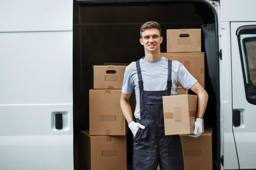 Effortless House Shifting with Earls Court's Premier Movers