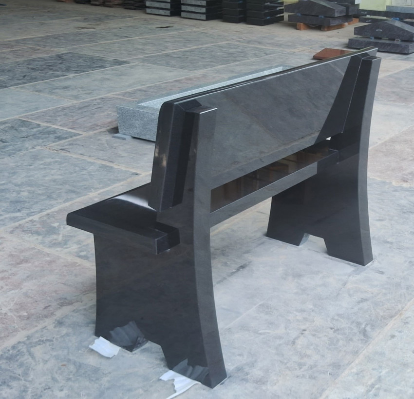 Can You Buy a Granite Memorial Benches Online?