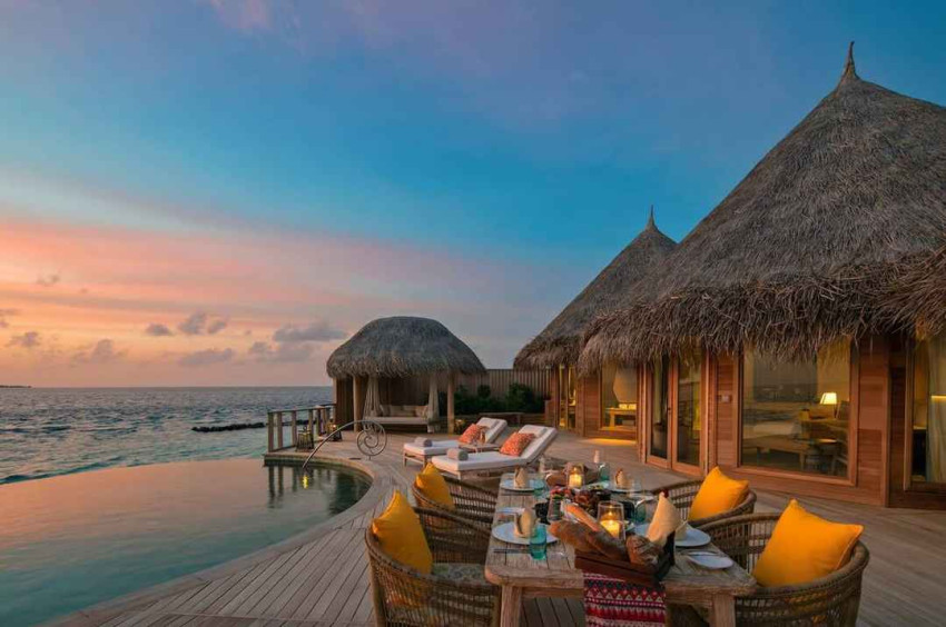Exploring the Best of Maldives Resorts: A Guide to All-Inclusive Holidays