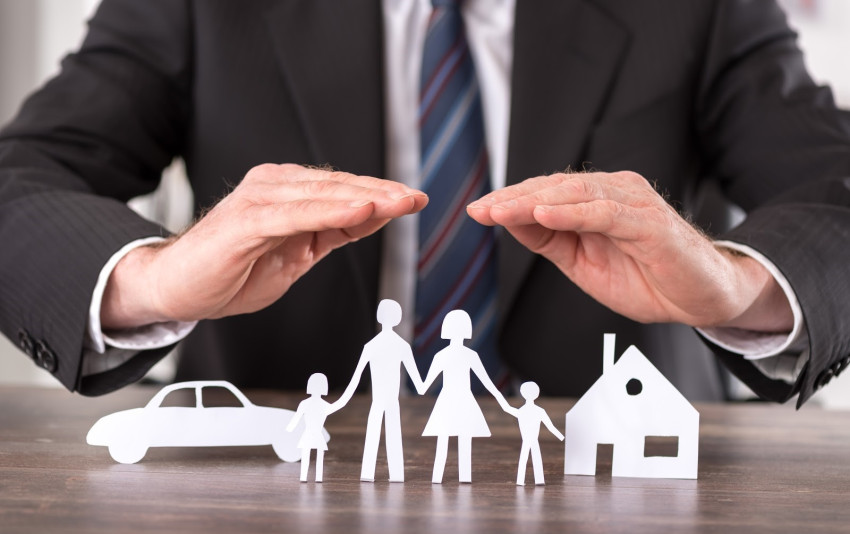 How to Decide on the Right Life Insurance Cover in Mumbai?