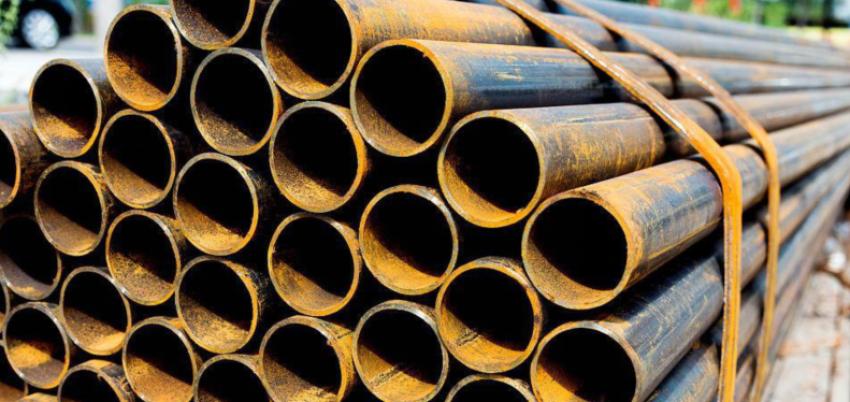 What is the reason why seamless pipes are easily corroded?