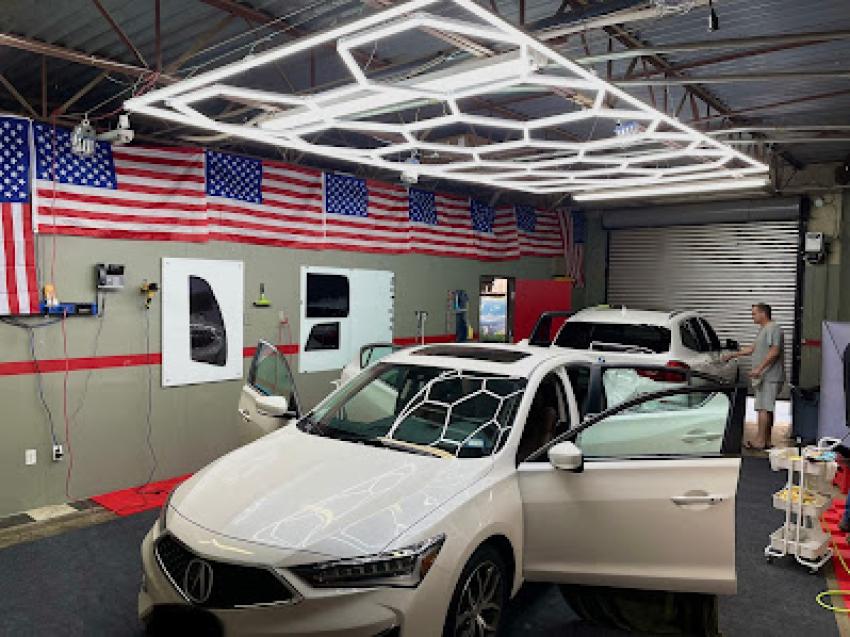 How Can Window Tinting Service in Your Car Improve Driving Safety?