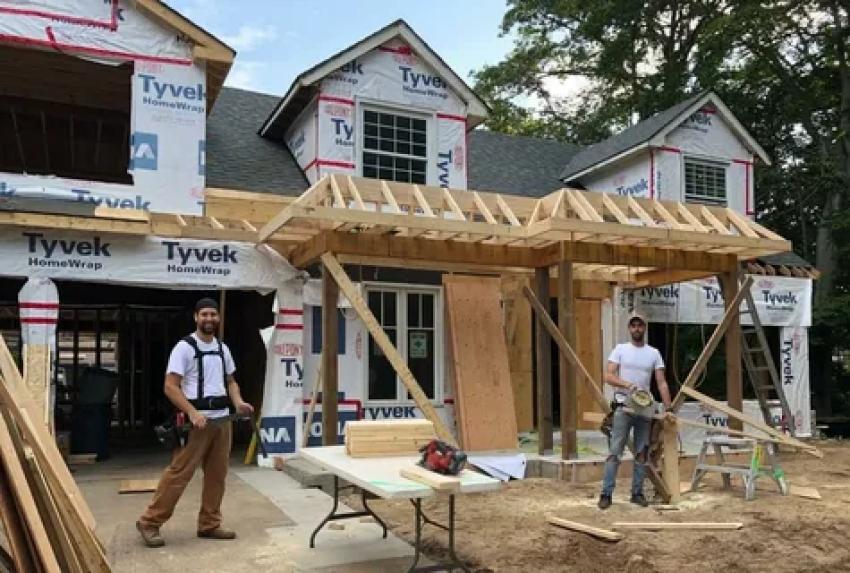 How Do Custom Home Additions Services Turn Unused Space into Value?