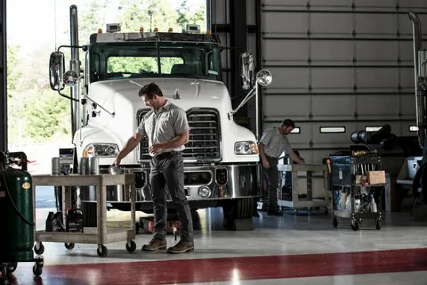 Why Do Trailer Axles Fail and What Can You Do About It?