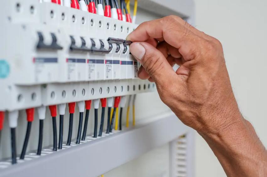 What to Expect During an Electrical Panel Upgrade at Home