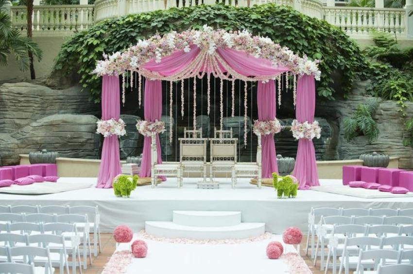 What Are the Biggest Trends in Wedding Floral Design for 2025?