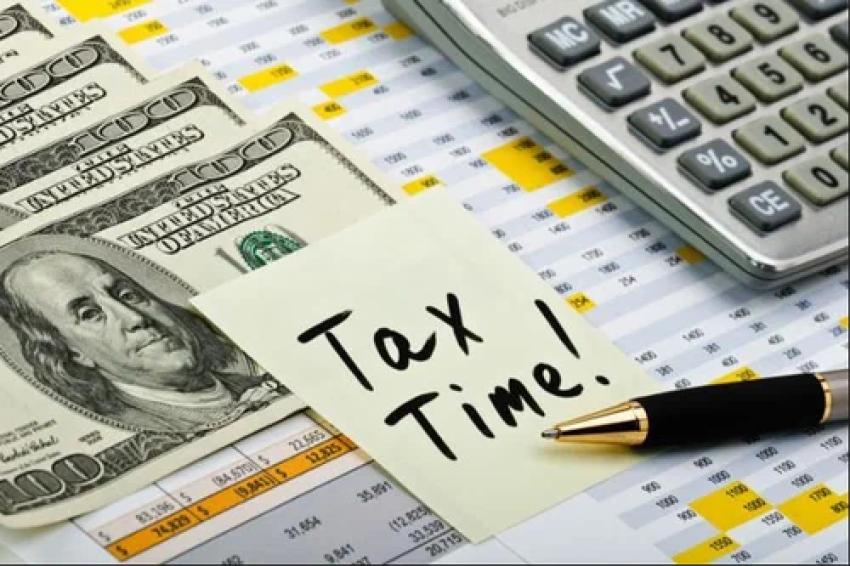 How Payroll Services Handle Back Pay & Retroactive Tax Adjustments?