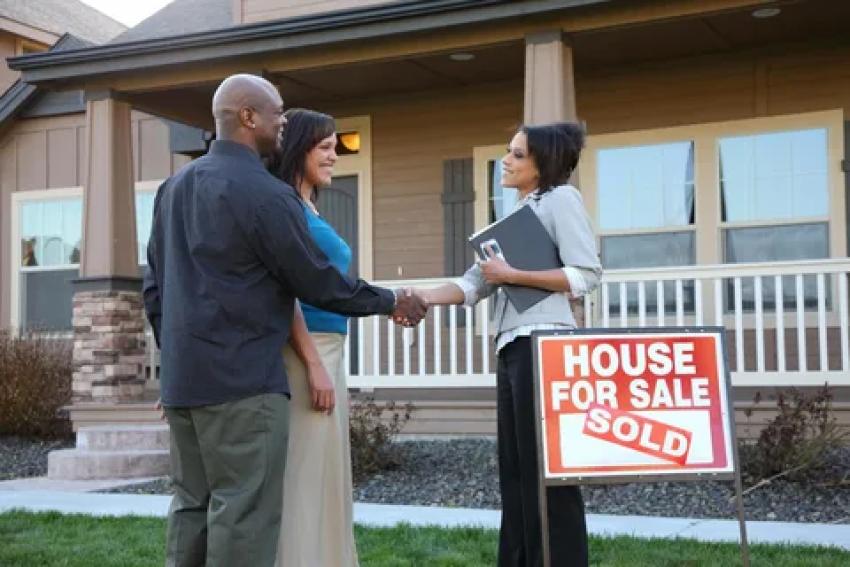 9 Signs You Hired the Right Real Estate Agent for Selling Property