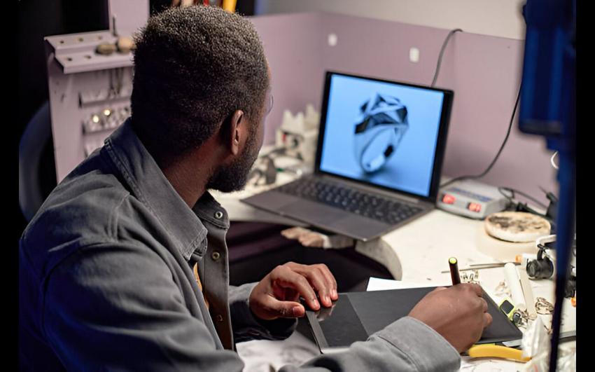 How to Edit Product Photos in Photoshop: A Complete Guide for eCommerce Success