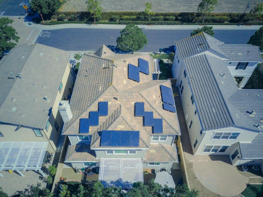Why Singapore Homes Need Professional Waterproofing: A Climate Perspective