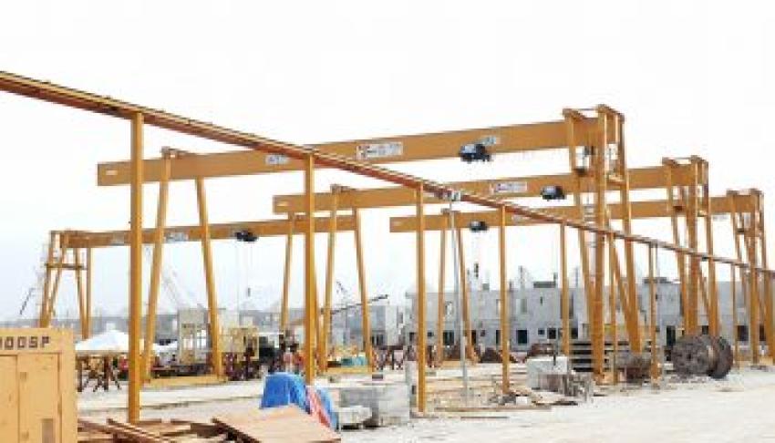 How to Choose the Best Overhead Crane Supplier and All Terrain Crane?