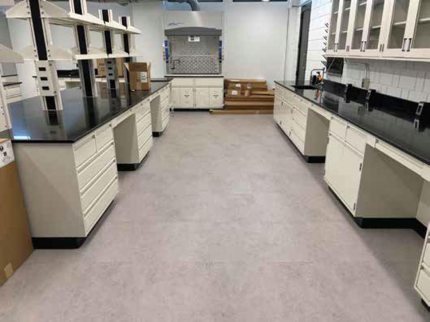 SelecTech, Inc. Updates "Checklist for Replacing Your Lab Floor" with EcoLock