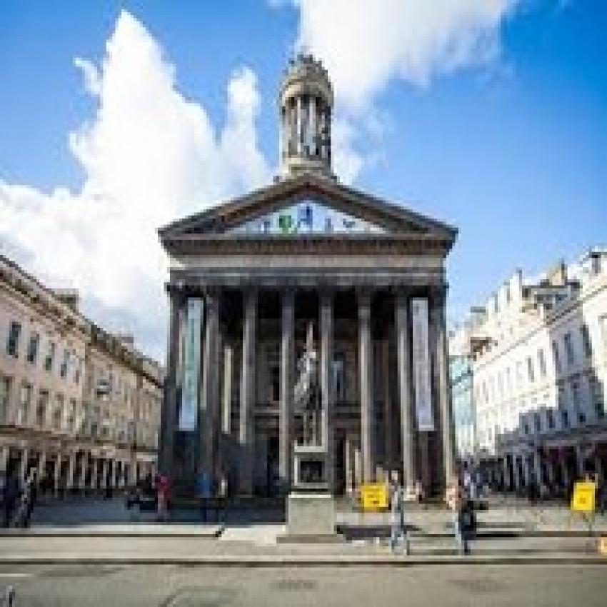 How Much Should I Save for Spending Money on a 3-Week Trip to Scotland?