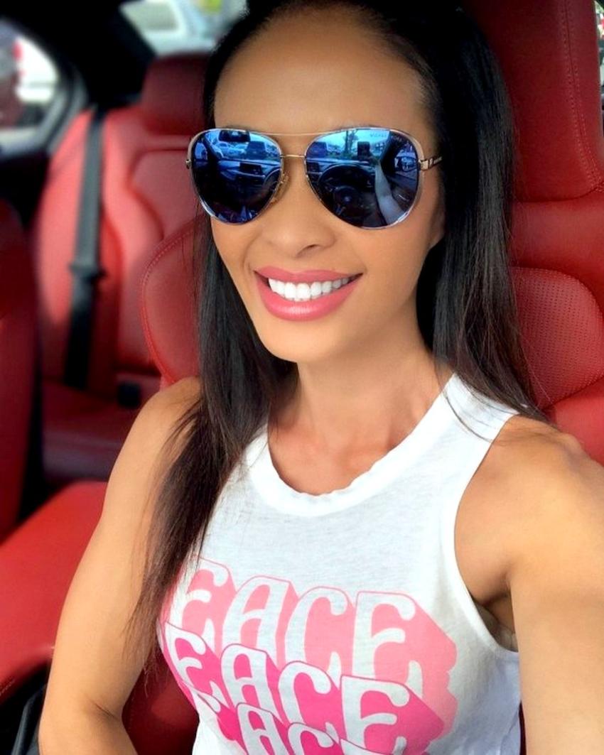 15 Killer Topics to Keep Any Girl Hooked in Conversation