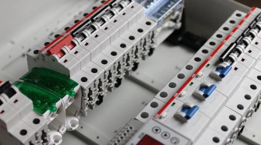 Why Should You Focus on Regular Emergency Lighting Testing?