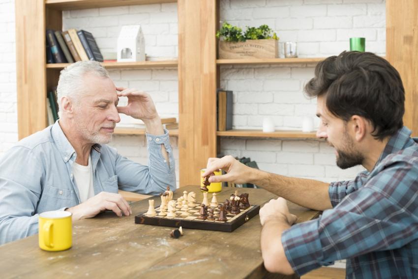 Chess Lessons Online That Actually Improve Your Rating Instead of Wasting Time in Online Apps