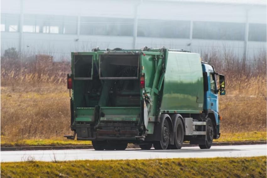How Waste Hauling Software Cuts Costs and Boosts Efficiency for Modern Operators