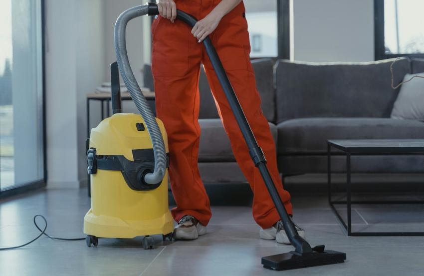 Everything You Need to Know About Professional Vinyl Floor Cleaning Services