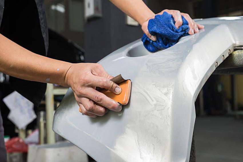 What’s the Difference Between Plastic and Metal Bumper Repairs?