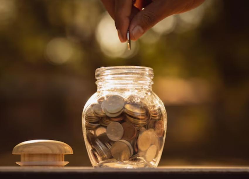 Smart Money Moves: How to Balance Spending, Saving, and Investing