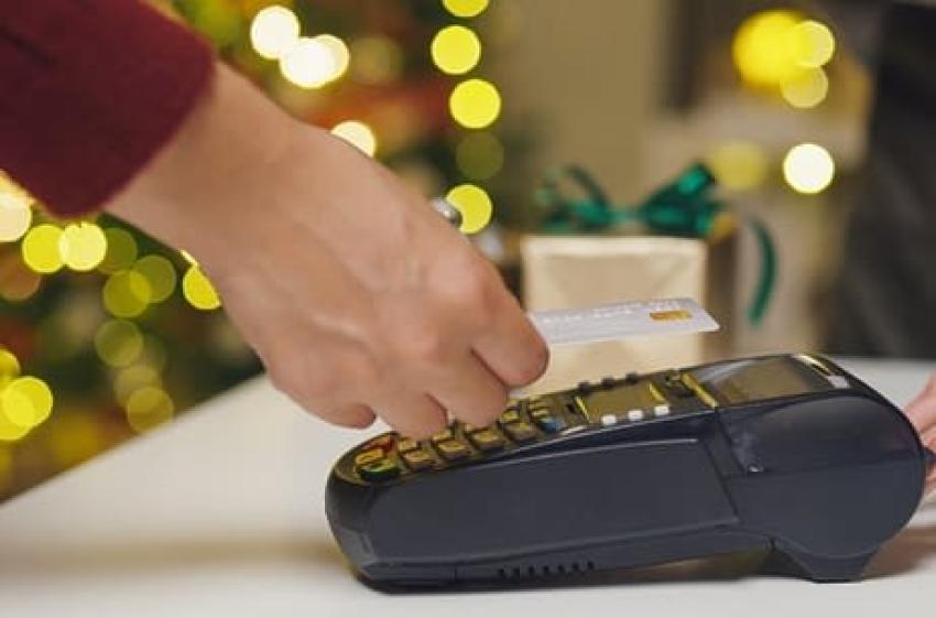 7 Ways a Business Insurance Agency Saves Home-Based Startups