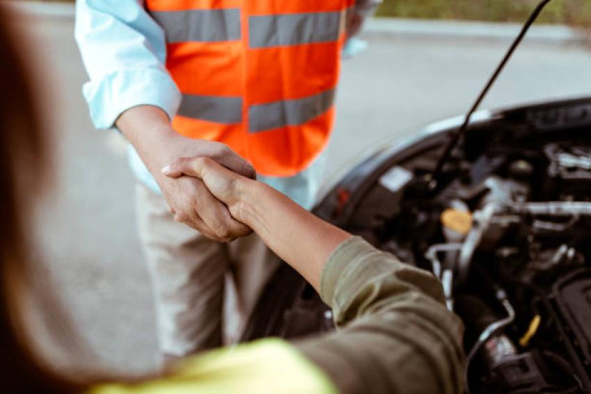 How Does a Roadside Assistance Membership Actually Work?