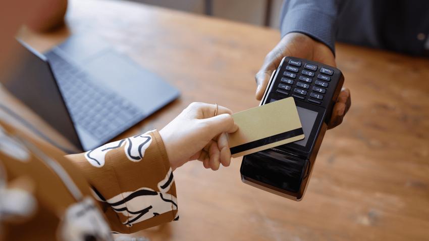 How NFC Business Cards Work in Ahmedabad