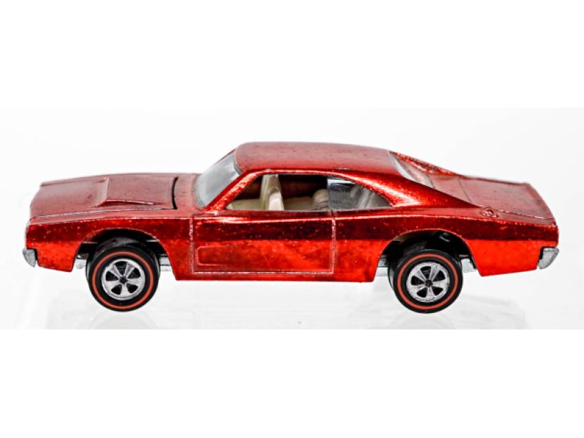Grant Zahajko's December 4 Auction Features Hot Wheels Displays and Cars, Vintage Comic Books, more