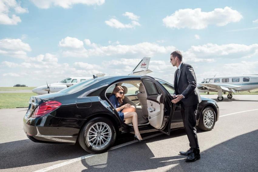Can Professional Limo Services Solve Your Ride‑Share Nightmare at Midnight?