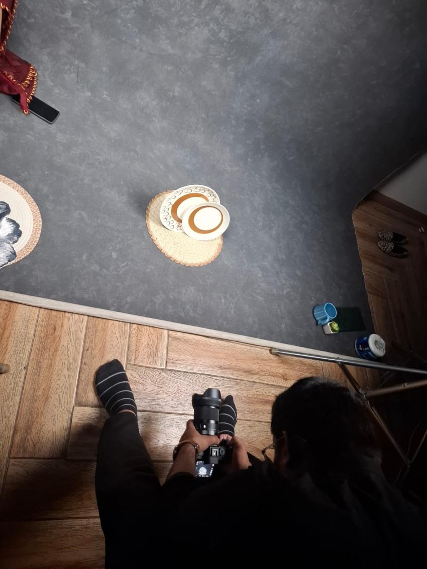 Studio Portraits vs Outdoor Portraits: Which One Builds a Better Image?