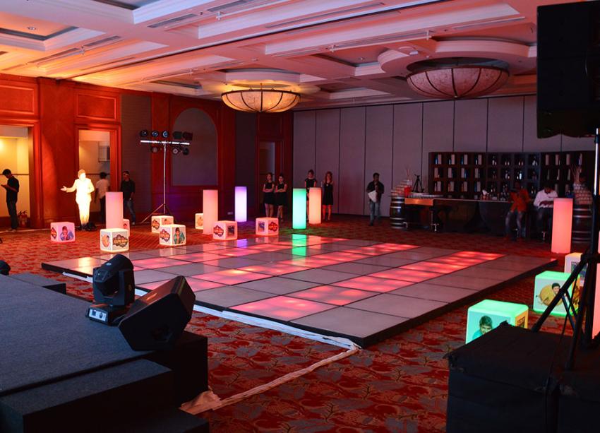 How to Choose the Right Corporate Event DJ Hire for Your Next Company Event