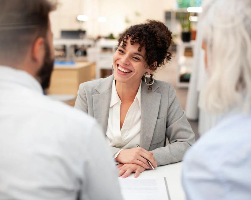 How do I find a reliable company registration advisor in the UK?