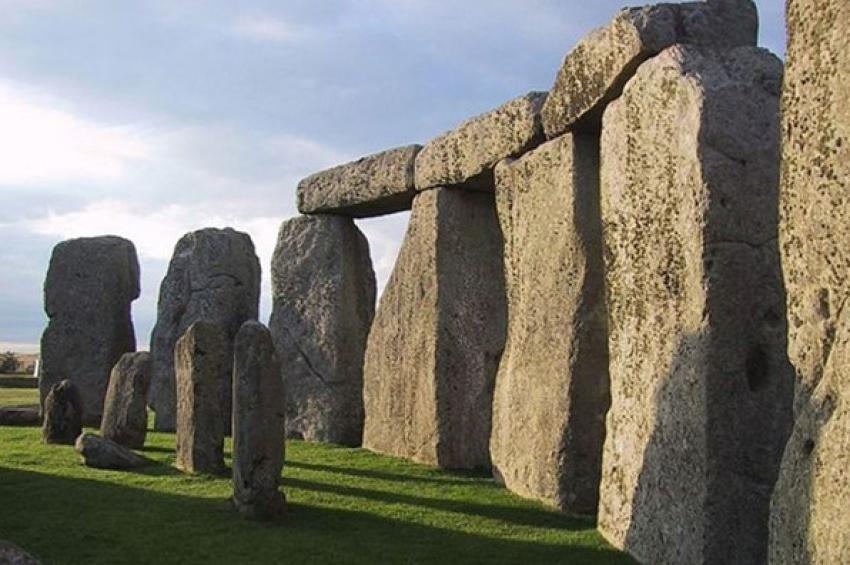 Why Stonehenge Tours Are the Perfect Way to Explore England’s Ancient Mysteries?