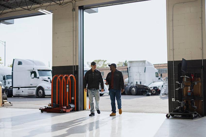 Can Commercial Truck Repair Services Reduce Downtime?
