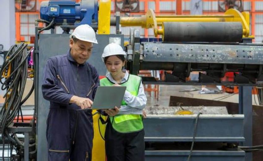 Struggling with B2B Leads? How a Manufacturing Industry Email List Can Fix Your Pipeline